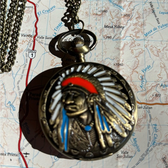 Vintage Bronze Quartz Pocket Watch With chain Analog Display, Ideal Gift - Picture 6 of 8